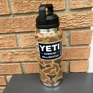 Yeti Rambler - 36 ounces -Wetlands Camo